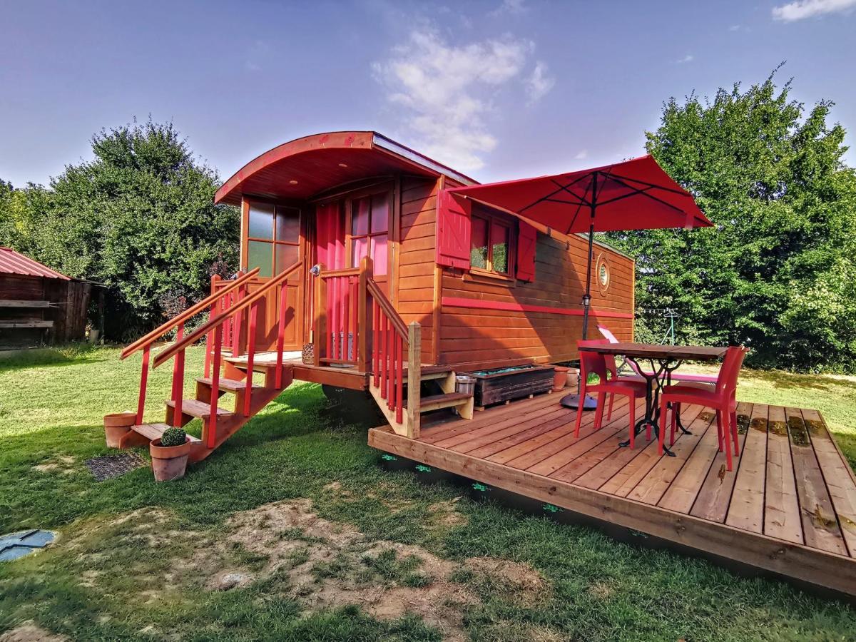 La Roulotte Du Cagire - 4 Pers - Pyrenees Guest House Villeneuve-de-Rivière Exterior foto